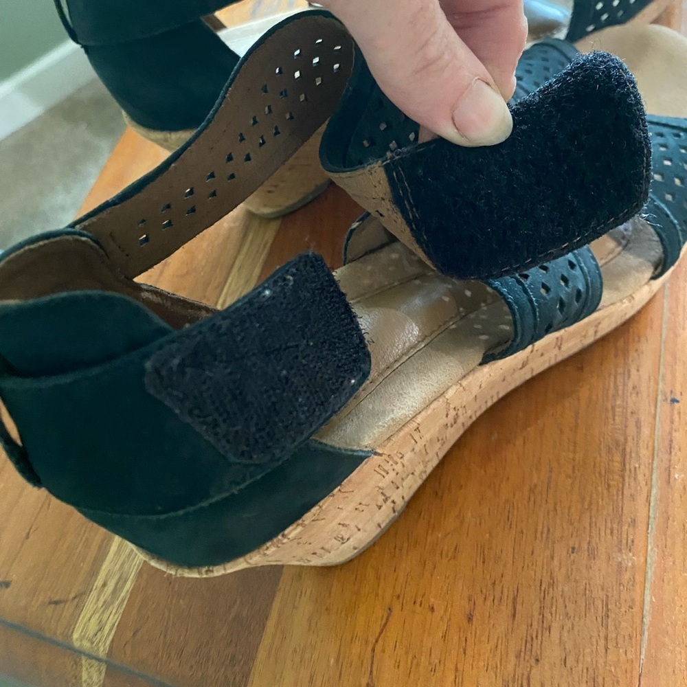Rockport Women's Cobb Hill Black Leather Laser Cut Design Wedge Sandals Size 9 - Picture 9 of 13